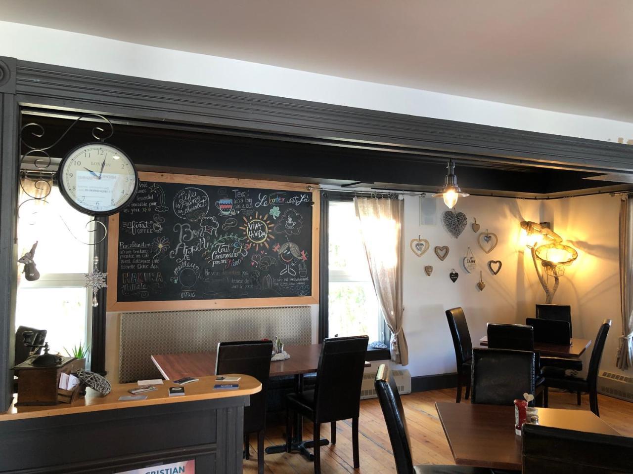 Auberge D'Anjou-Cocooning Cafe Petit Rocher المظهر الخارجي الصورة